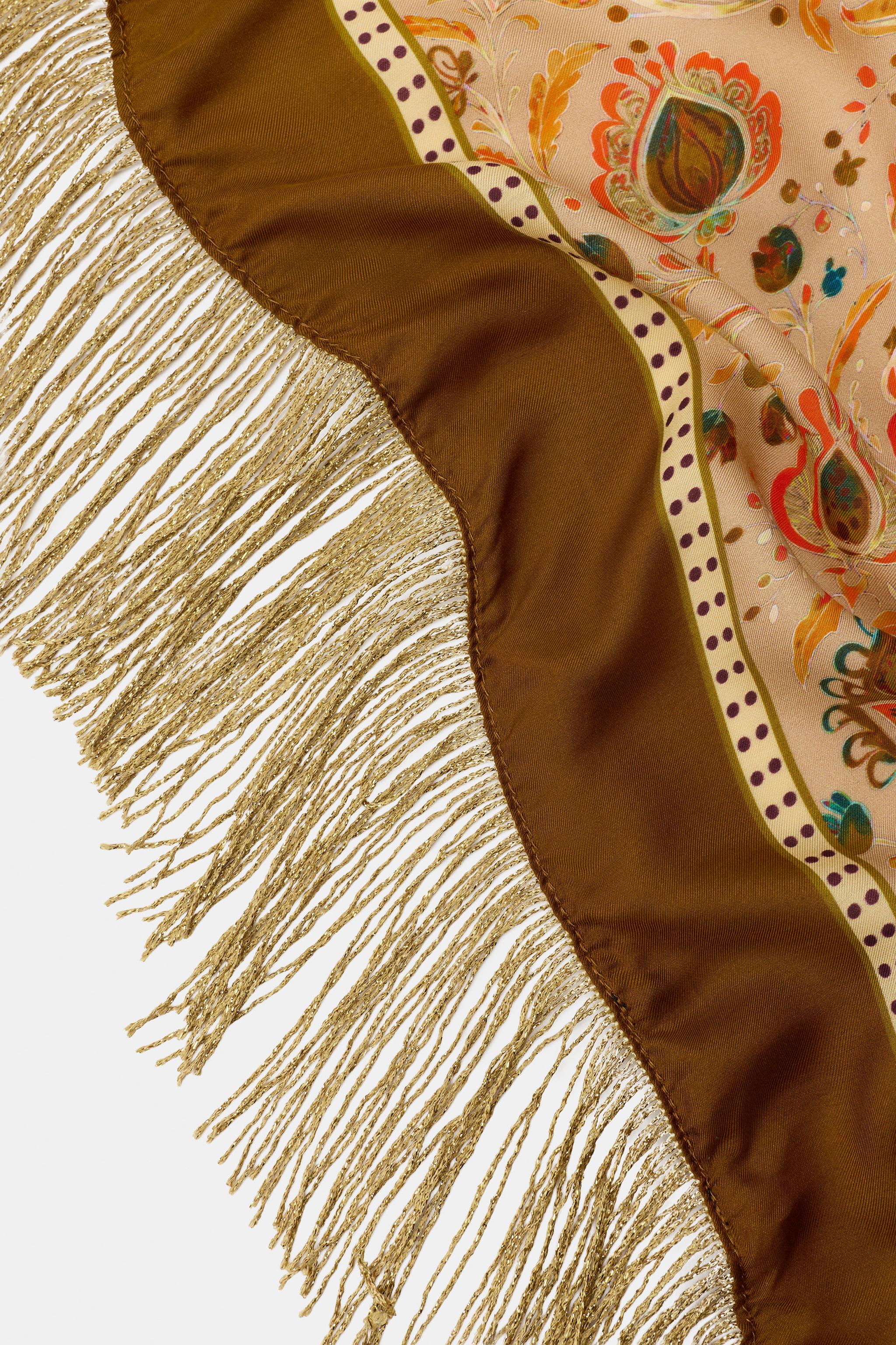 FOULARD IMPRIMÉ VISCOSE ET SOIE À FRANGES